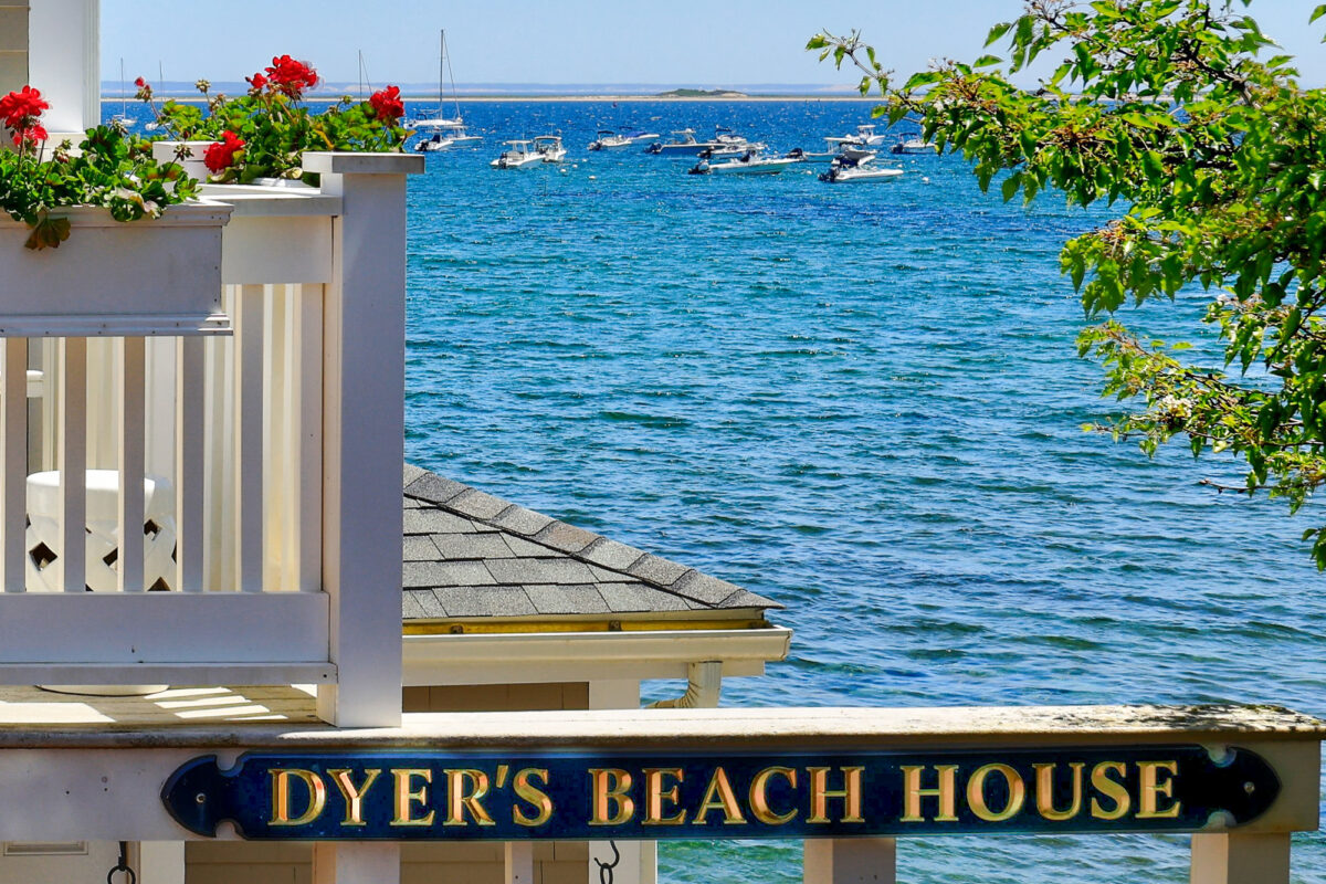 dyers-beach-house-provincetown-cape-cod-exterior-3