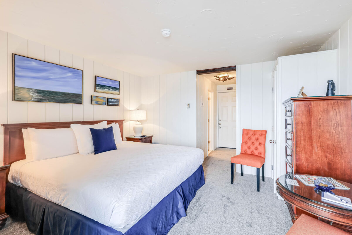 dyers-beach-house-provincetown-cape-cod-room-2a