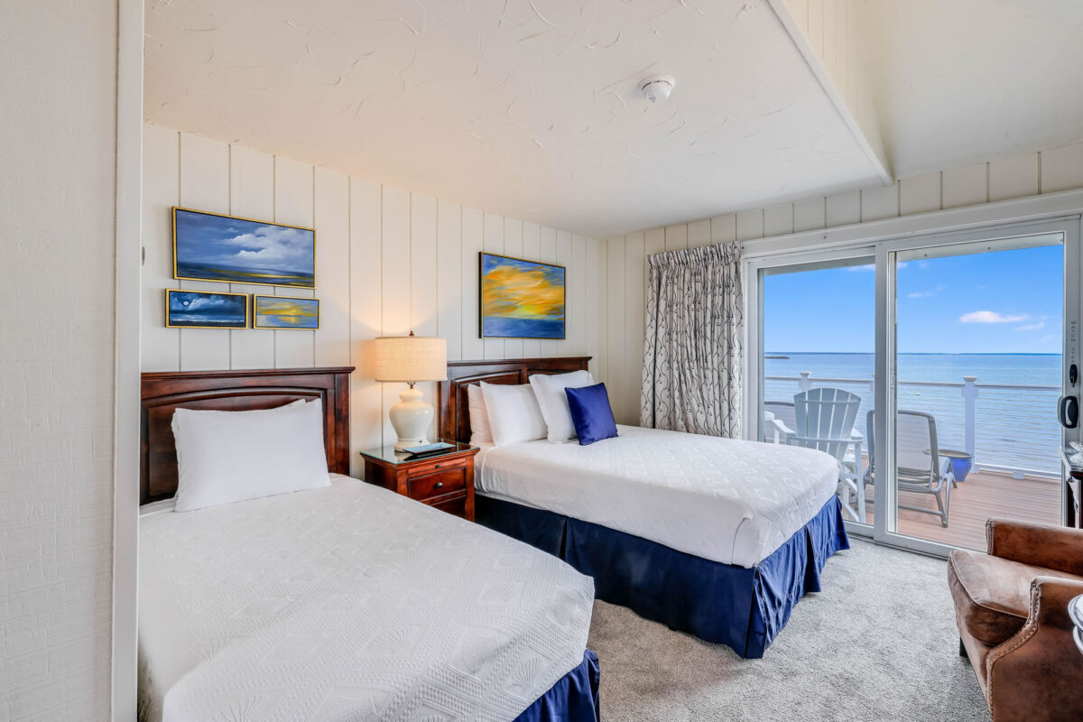 dyers-beach-house-provincetown-cape-cod-room-3e