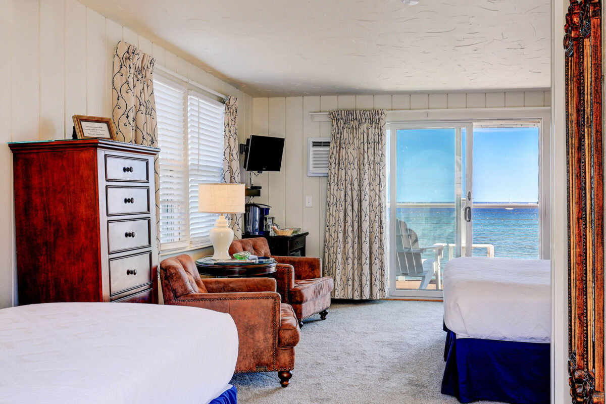 dyers-beach-house-provincetown-cape-cod-room-4d