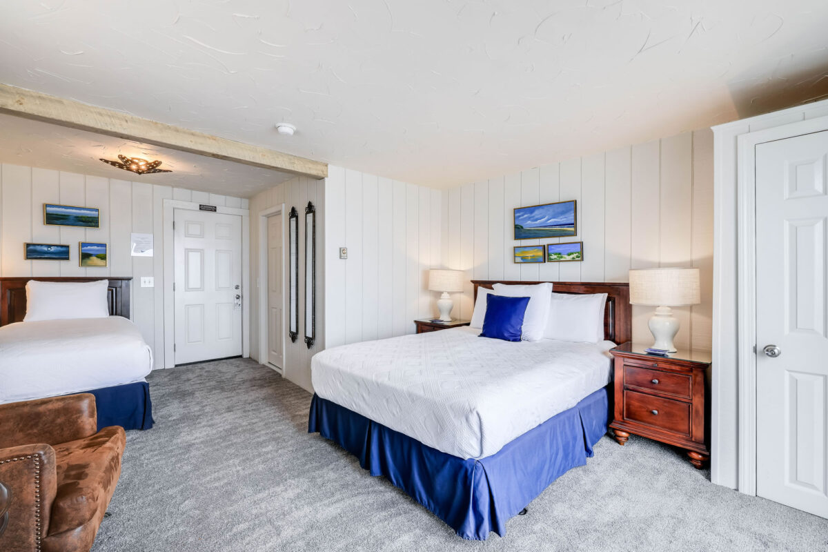 dyers-beach-house-provincetown-cape-cod-room-5b